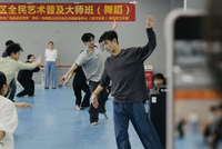 青年舞蹈艺术家胡沈员授课!光明掀起舞蹈热潮